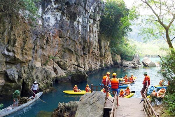 Phong Nha Midtown Hotel Cu Lac Bagian luar foto