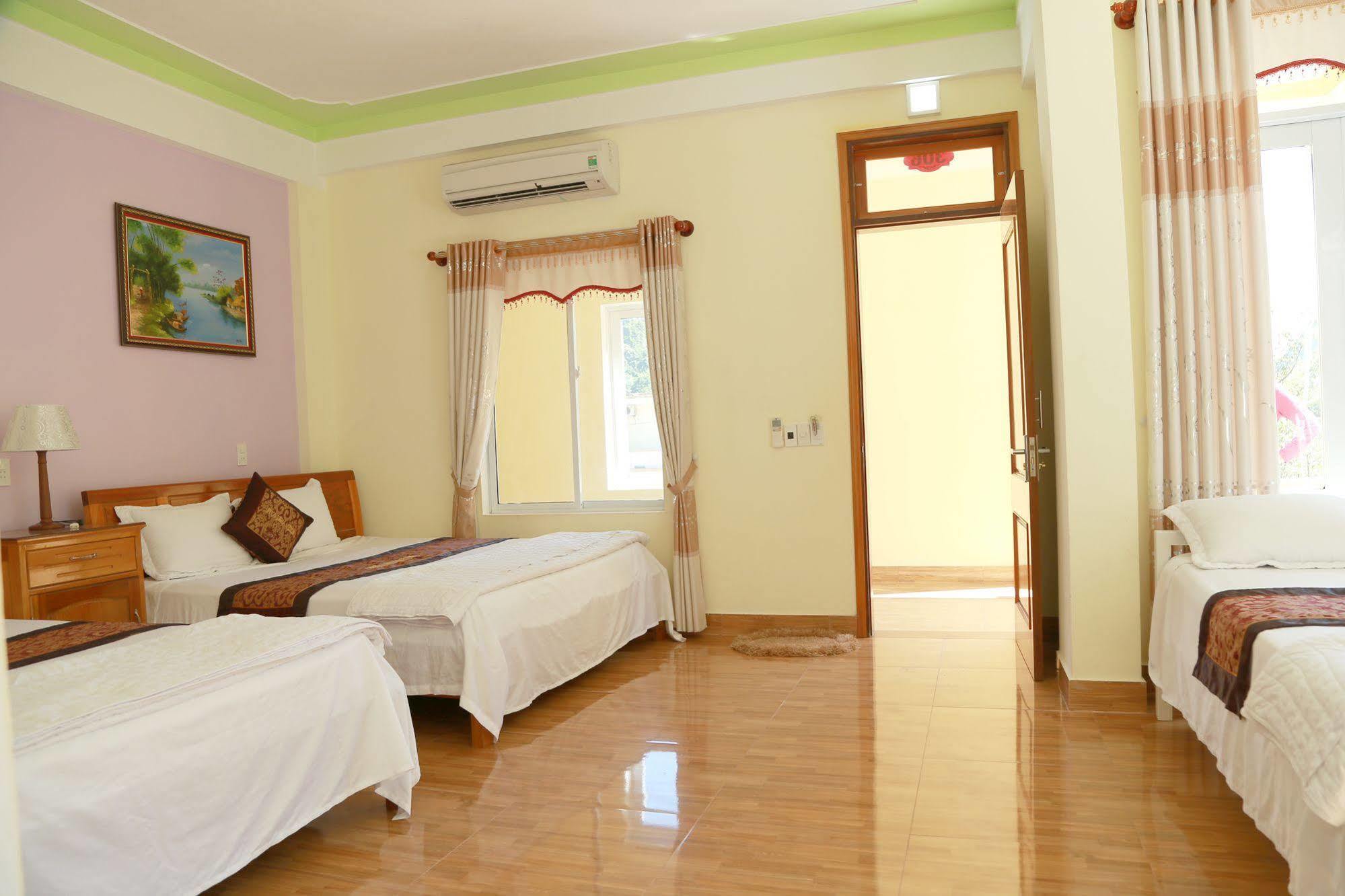 Phong Nha Midtown Hotel Cu Lac Bagian luar foto